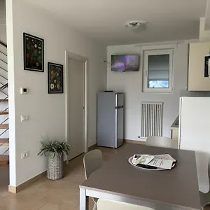  Appartamento Un Balcone Sul Garda Italia